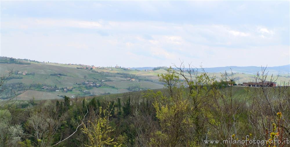 Pietra de Giorgi (Pavia, Italy) - Hilly landscape